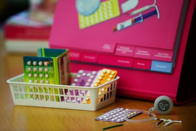 Terveyden ja hyvinvoinnin laitoksen tilastojen mukaan alle 20-vuotiaiden raskauden keskeytysten määrä on vähentynyt kymmenen vuoden aikana. Tämän arvioidaan johtuvan paremmasta ehkäisytietämyksestä ja tehokkaista ehkäisymenetelmistä. ARKISTOKUVA: MINNA HIRVELÄ