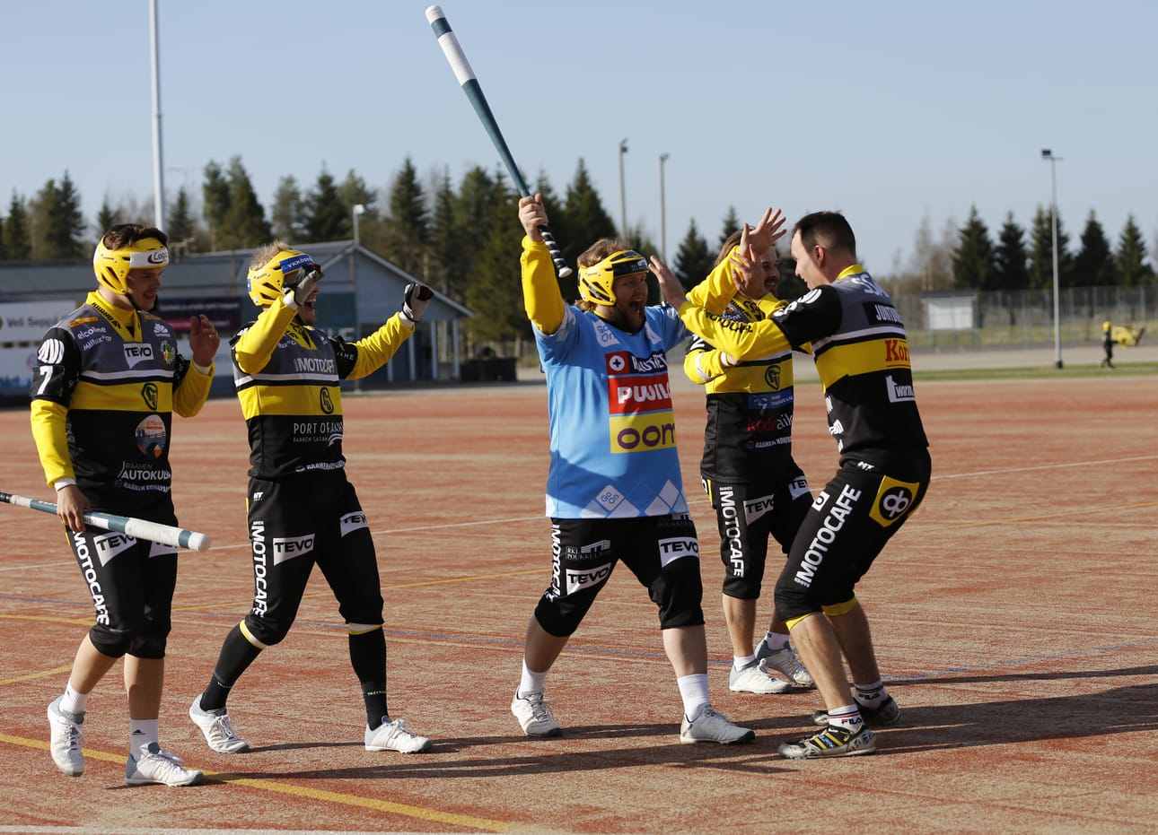 PattU juhli hienoa voittoa lauantaina, kun Juuso Keski-Koukkari löi pallon kakkospuolelta maisemiin.