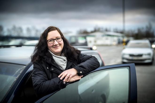 Tuija Aho oli positiivisesti yllättynyt saamaansa yli tonnin palautukseen. KUVAT: MATTI HAUTALAHTI