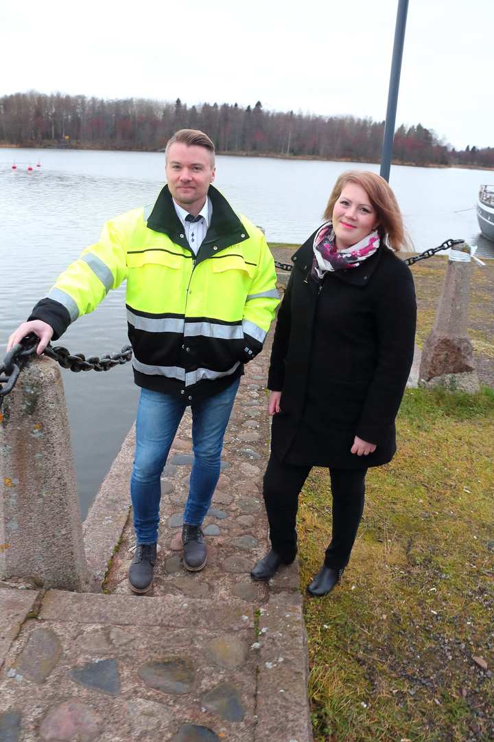 Riihijärvi ja Koskela kertovat, että ensi vuoden loppupuolella järjestetään Raahen Nuorkauppakamarin 50-vuotisjuhlat.