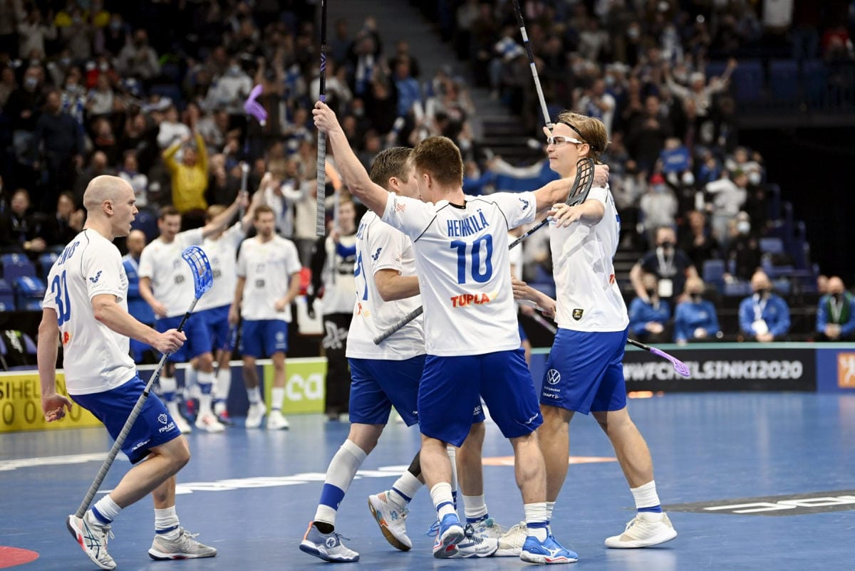 Justus Kainulaisen maali sytytti joukkueen ja yleisön. Lehtikuva / Emmi Korhonen