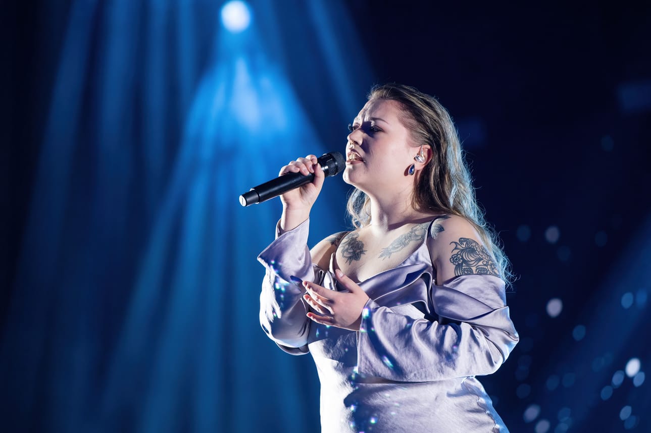Semifinaalissa kuultu Telepatiaa oli Justiina Luukaslammin ainoa suomenkielinen esitys The Voice of Finlandissa.