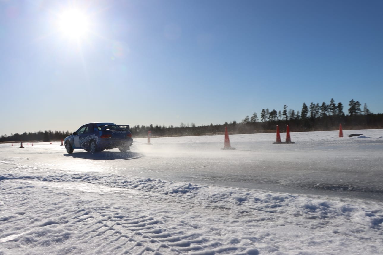 William Alatalo pisti Botnia TestRingillä vauhtia Subaruun lauantaina.