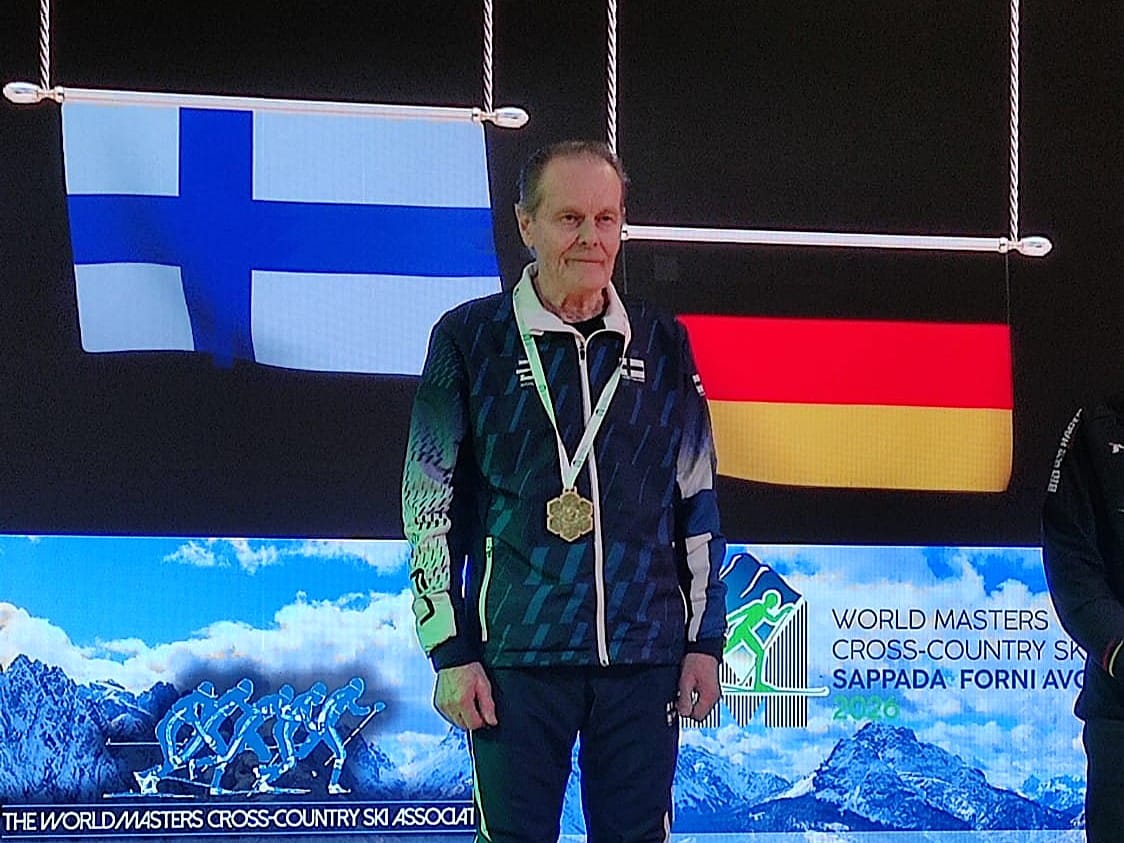 Vaasalainen Mauri Prosi palasi Italian veteraanihiihdon MM-kisoista mitalisaaliin kanssa. Suomi sai kymmenen mitalia, joista kolme oli vaasalaishiihtäjän ansiota.