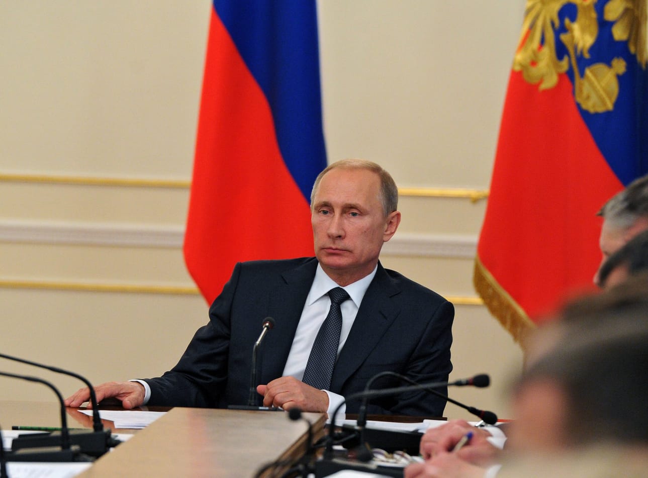 Tutkijan mukaan Vladimir Putin hyötyy pakotepolitiikasta syntyneistä jännitteistä.
