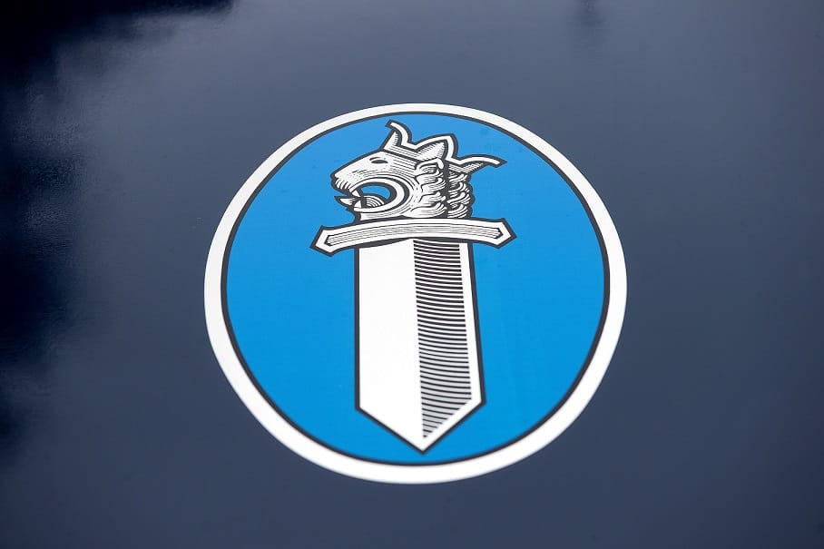 Kaksi miestä on vangittu Oulaisissa tiistaina tehdyn asuntoon tunkeutumisen, vanhuksen puukotuksen ja anastamisen vuoksi.
