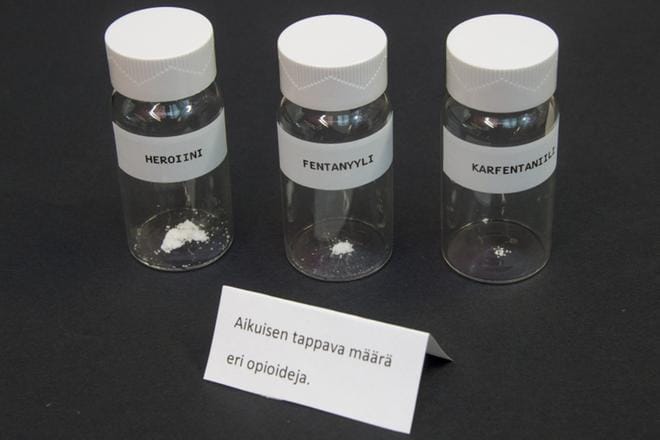 Huumeraportin mukaan fentanyylijohdannaisia myydään myös "muina huumeina". Vahvat opioidit ovat pieninäkin annoksina tappavia. Suurin osa opioideihin kuolleista on nuoria aikuisia. ARKISTOKUVA: MARKKU OJALA