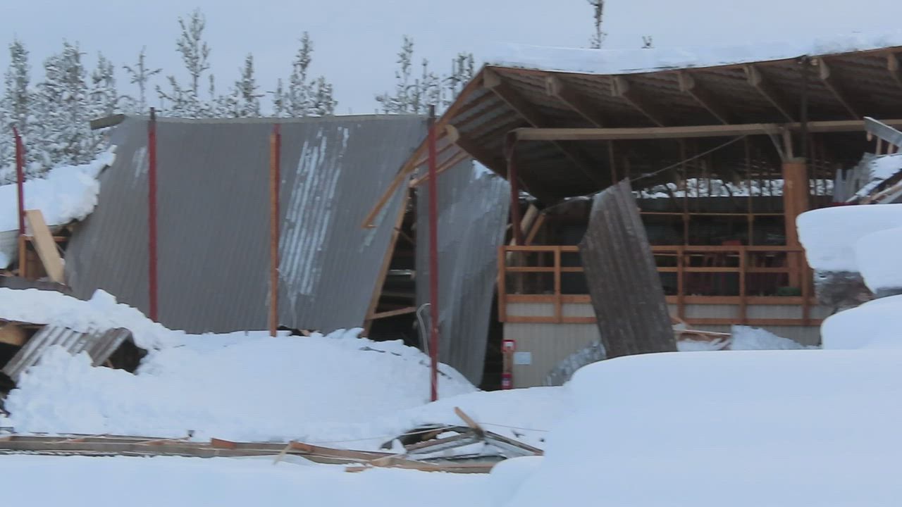 Varastohalli romahti Ivalossa