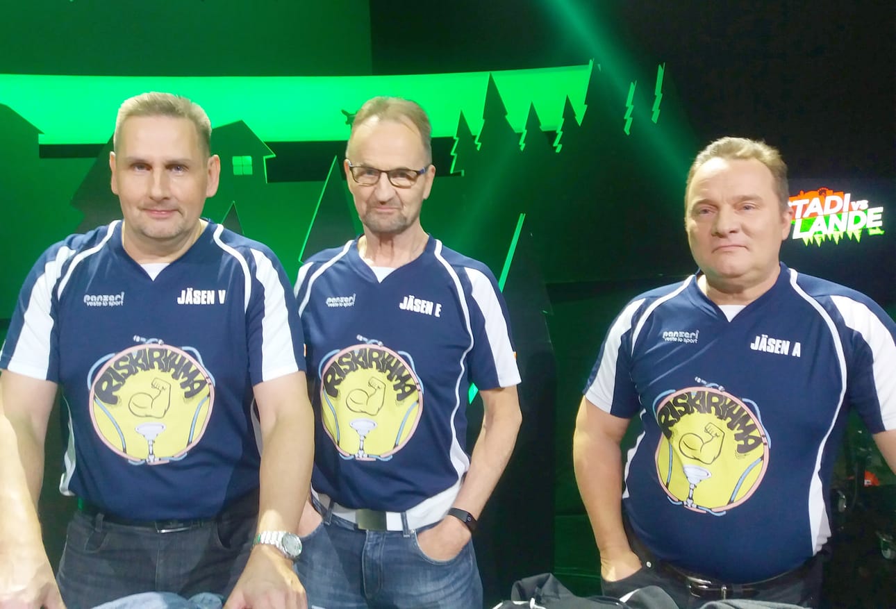 Vesa Still, Esa Säkkinen ja Anssi Kalaoja tuovat Kestilän kaikkien Stadi vastaan Lande-ohjelmaa seuraavien tietoon perjantaina 1. helmikuuta MTV3:lla nähtävässä jaksossa. Kuvat Vesa Stillin abumista