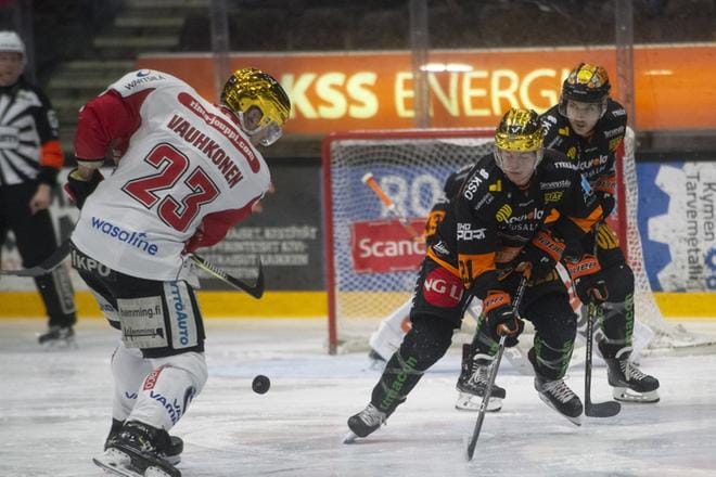 KooKoo nollasi myös Sportin kultakypärän Olavi Vauhkosen. KUVA: LUMIKKI HAAJA