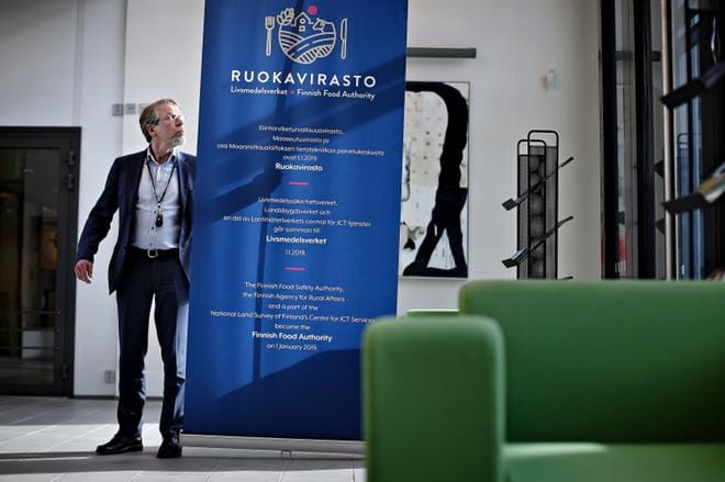 Mitä paremmin Ruokaviraston toiminta saadaan valmiiksi, sitä nopeammin asiakkaat saavat hyödyn irti uudesta virastosta, sanoo Ruokaviraston pääjohtajaksi valittu Antti-Jussi Oikarinen. Uusi virasto aloittaa virallisesti ensi vuoden alussa. KUVA: TOMI KOSONEN
