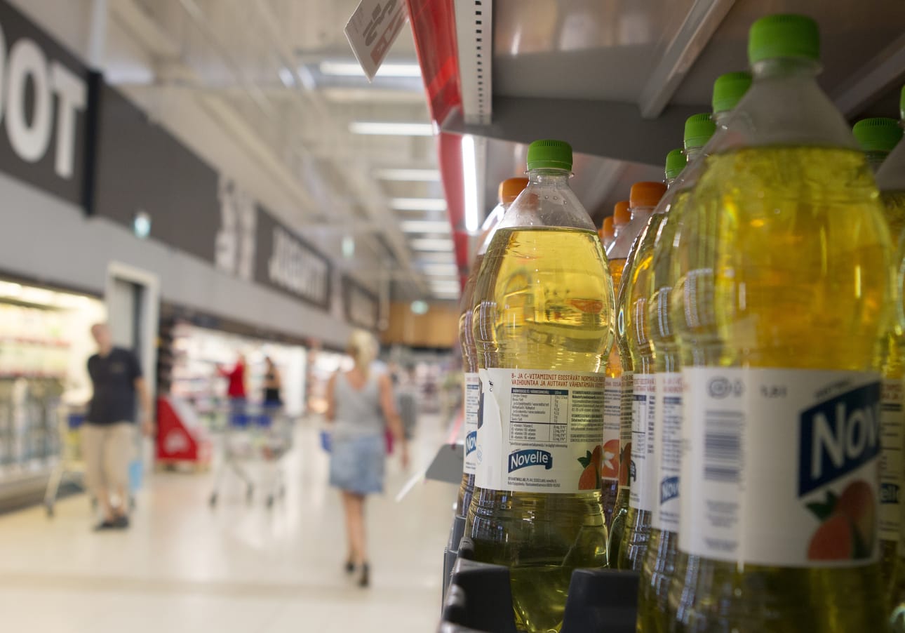 Erilaisia vesiä on myyty tänä kesänä poikkeuksellisen paljon.