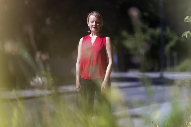 Mari K. Niemi odottaa erityisesti Wasa Future Festivalin politiikan HardTalk-keskustelua, jossa kolme kansanedustajaa ja kolme nuorta haastajaa asetetaan piinapenkkiin. KUVA: JARNO PELLINEN