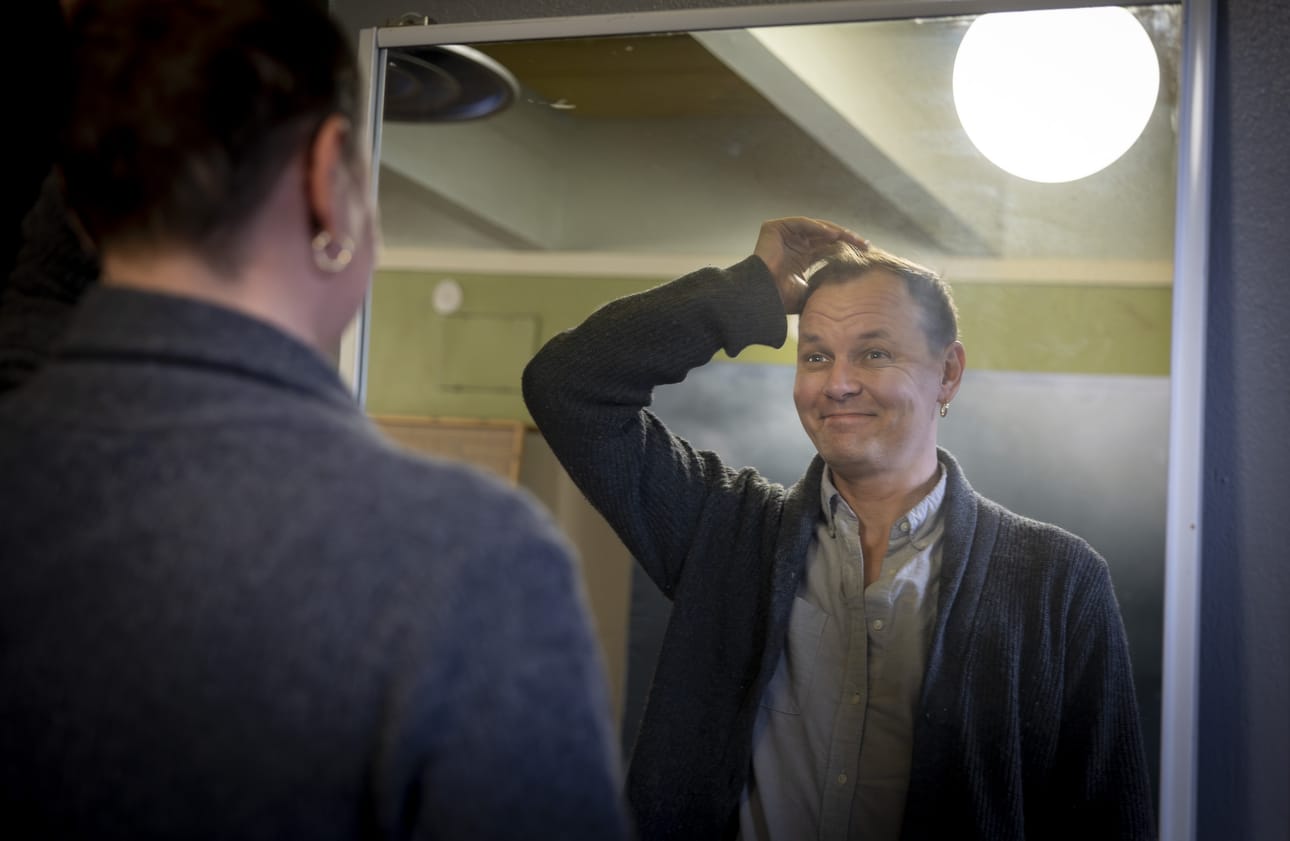 Luova tuottaja Antti Kairakari Whatever Picturesistä etsii osana työtään talvesta kiinnostuneita ulkomaisia tuotantoja ja hyviä kuvauspaikkoja niille. Tuotantoyhtiö korostaa vastuullisuutta ja yhteistyötä paikallisten ihmisten kanssa.