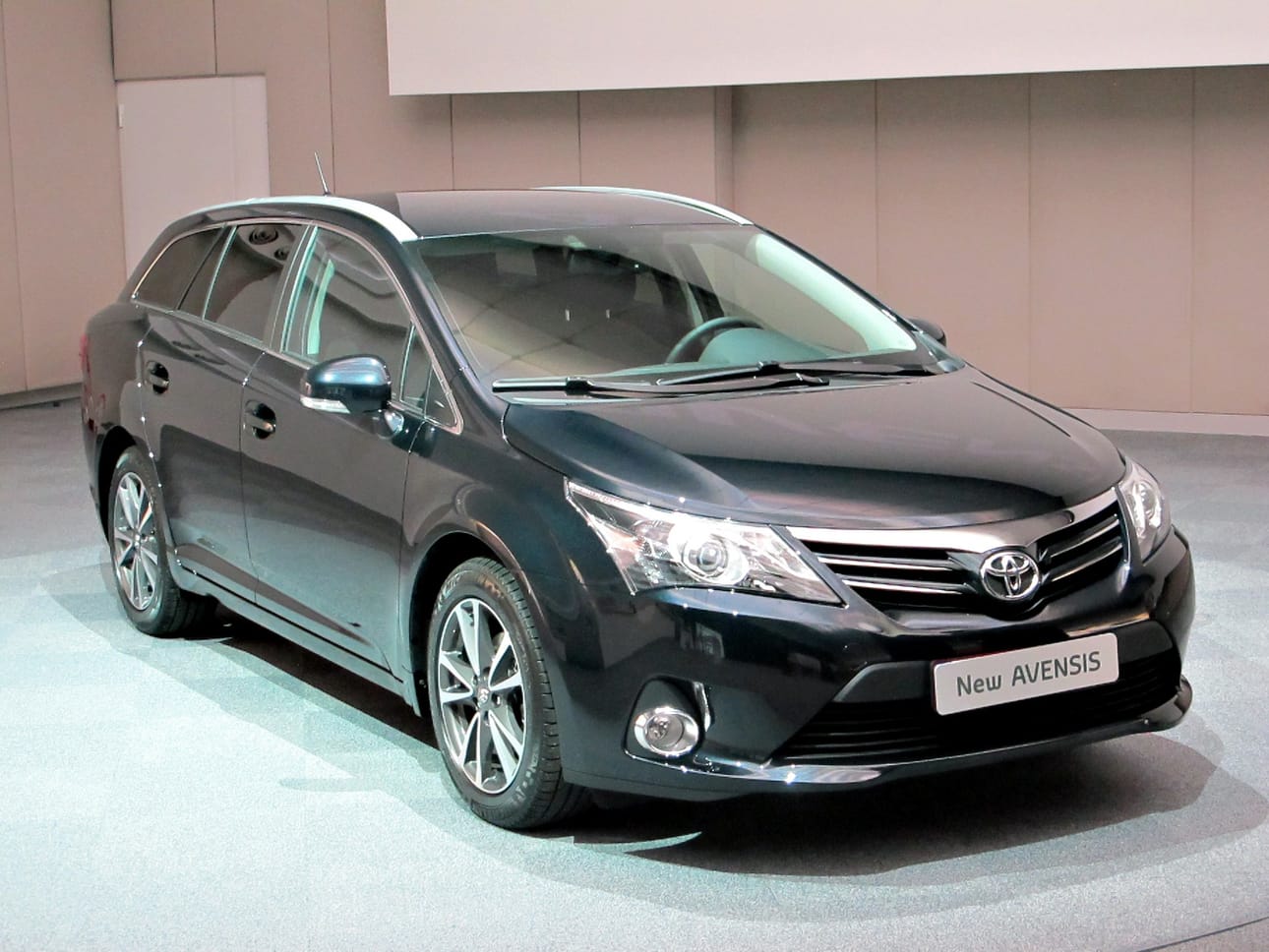Toyota Avensis on ollut Suomessa erittäin suosittu automalli.