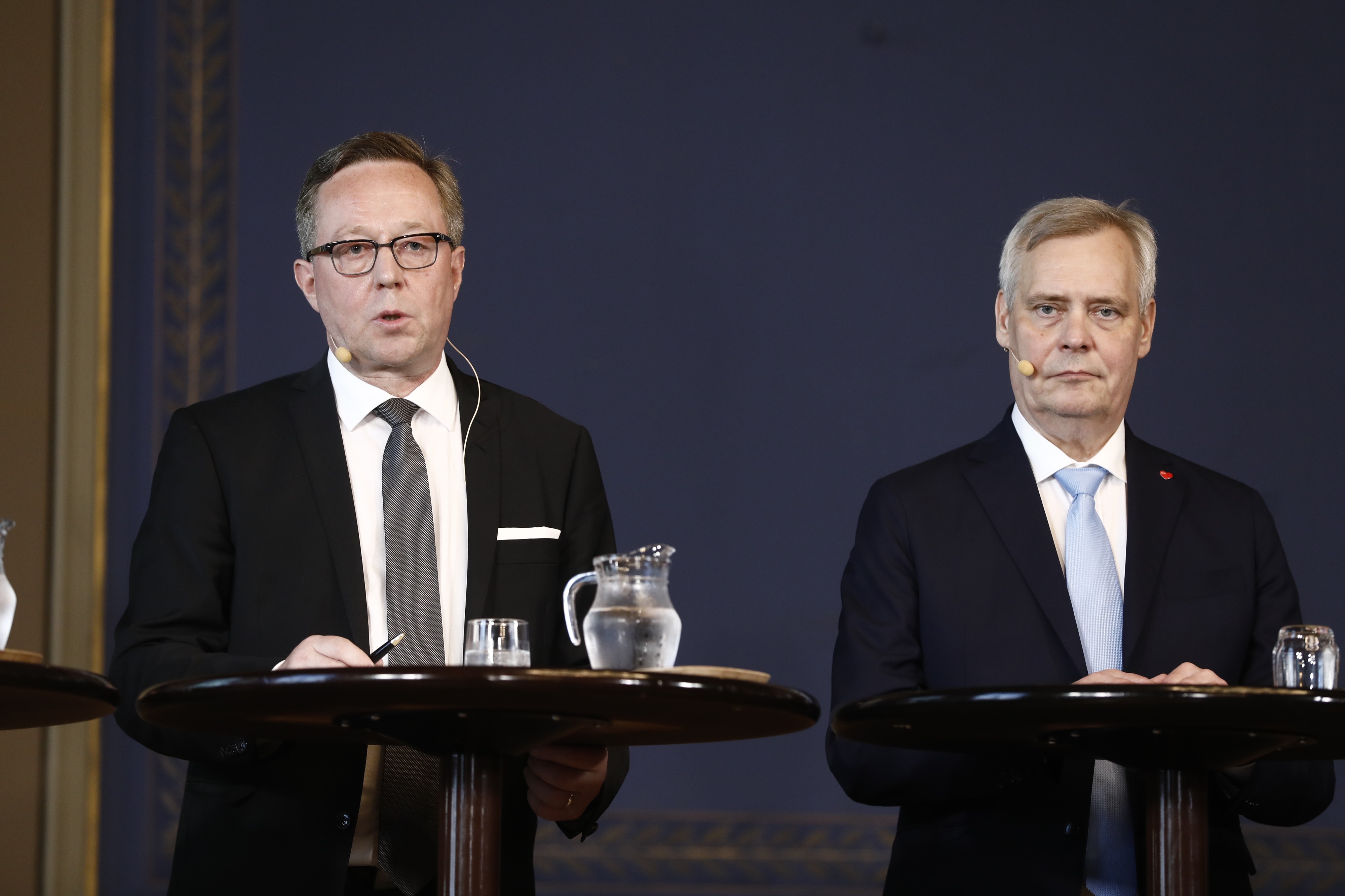 Tuore valtiovaltainministeri Mika Lintilä (kesk.) ja pääministeri Antti Rinne (sd.) puolustivat hallituksen työllisyystavoitteita.