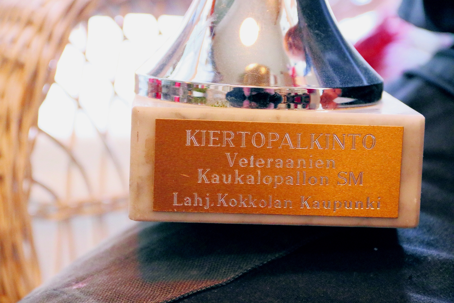 Veteraanien kaukalopallon SM-kiertopalkinto.