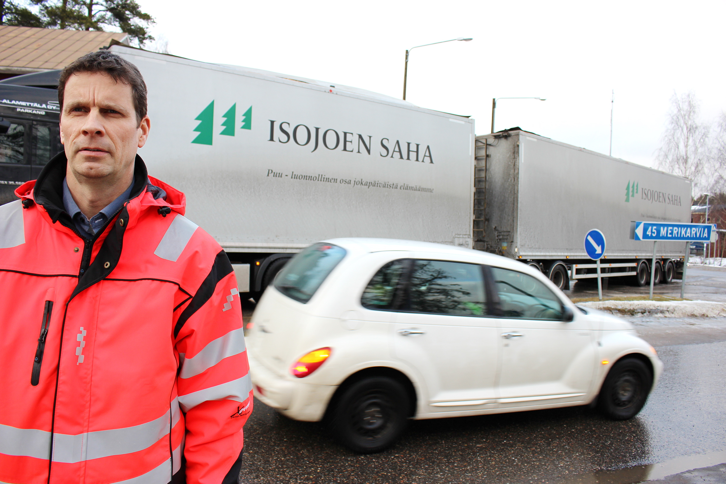 Toimitusjohtaja hämmästelee Isojoen Sahan saamaa lakkovaroitusta