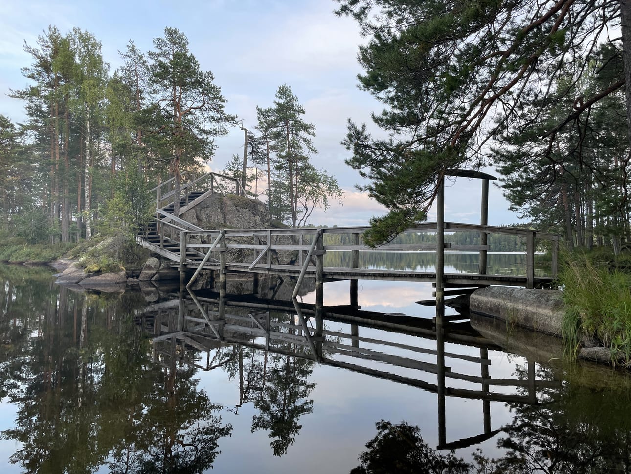 Pukalan suosituin retkikohde on Roninmaan laavu, joka tunnetaan myös Pukalan laavuna. Siellä on mahdollista telttailla myös pienessä kalliosaaressa, johon pääsee siltaa pitkin.