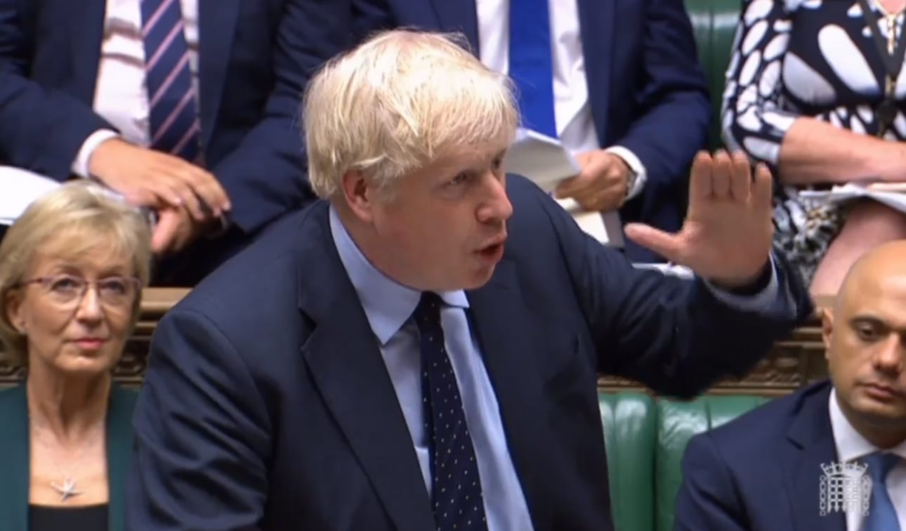 Pääministeri Boris Johnson jäädytti parlamentin istunnot, minkä jälkeen parlamentti otti työjärjestyksen omiin käsiinsä.