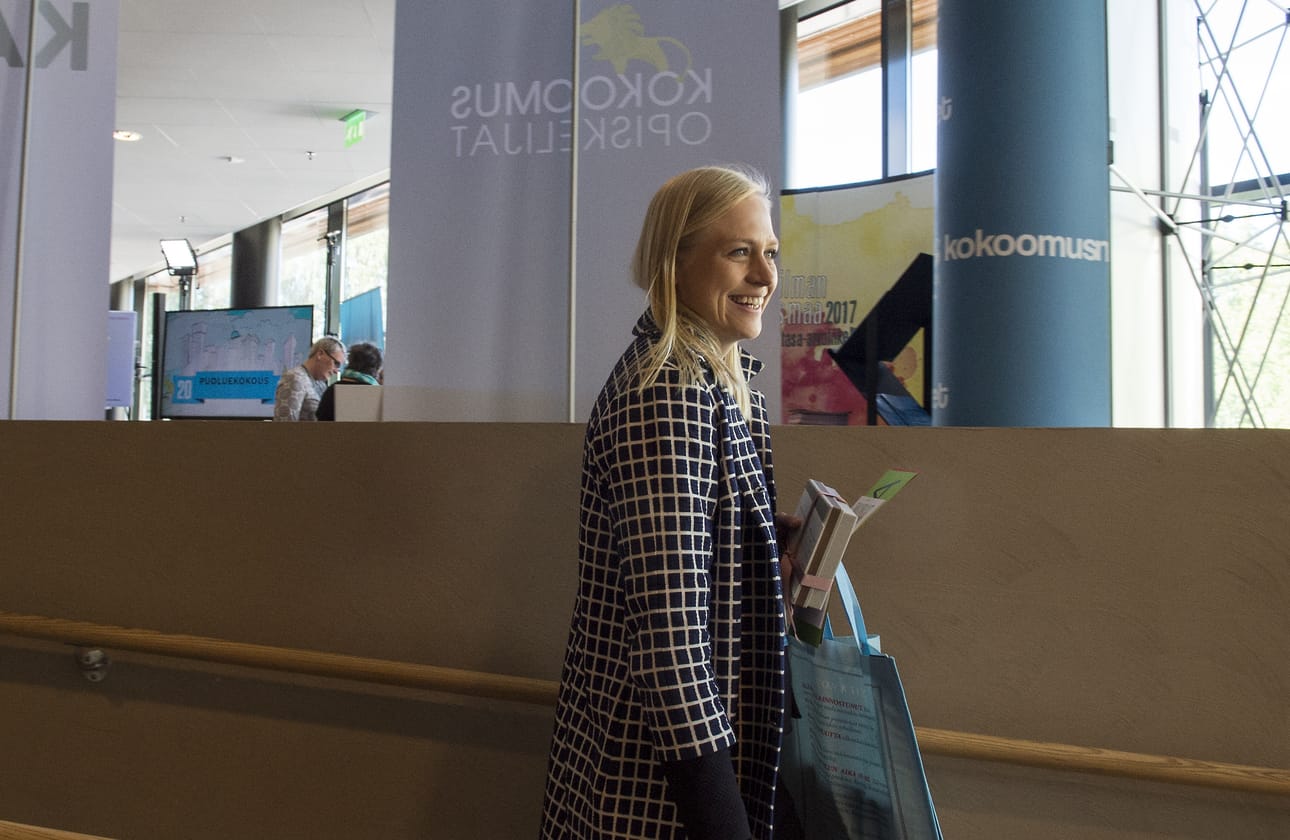 Elina Lepomäki kokee olevansa riittävän kokenut Kokoomuksen uudeksi puheenjohtajaksi.