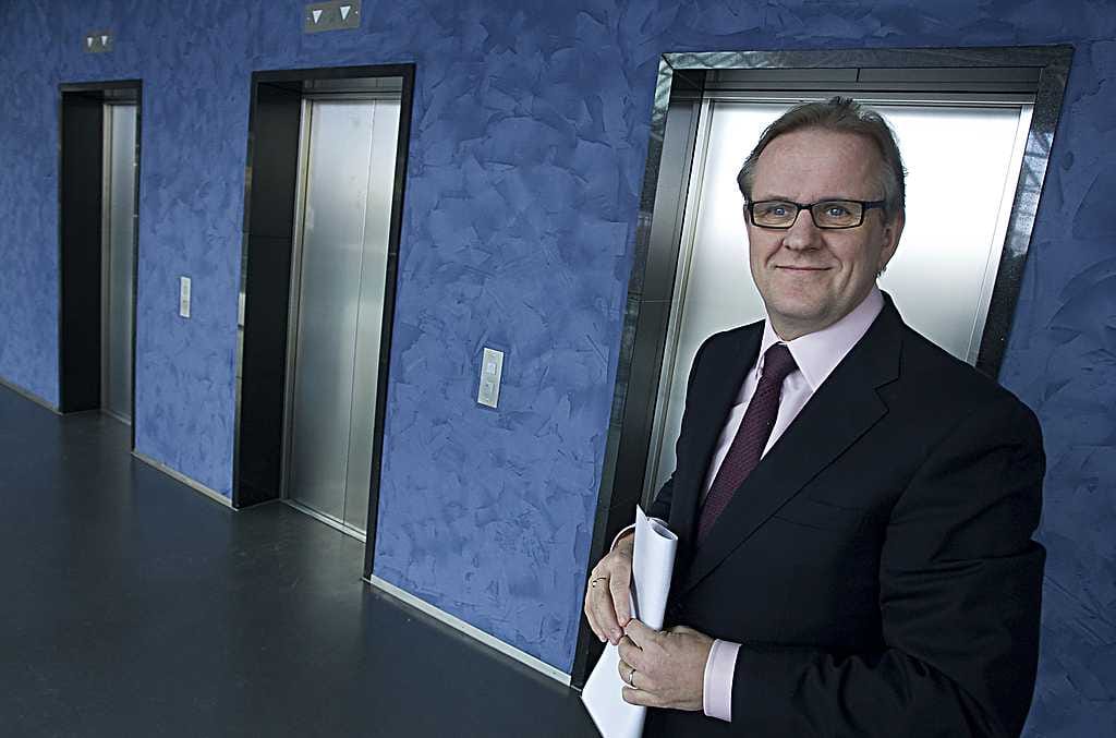 Omistajaohjauksesta vastaavan ministerin Heidi Hautalan (vihr.) mukaan Harri Sailaksen olisi hyvä pohtia asemaansa Finnairissa.