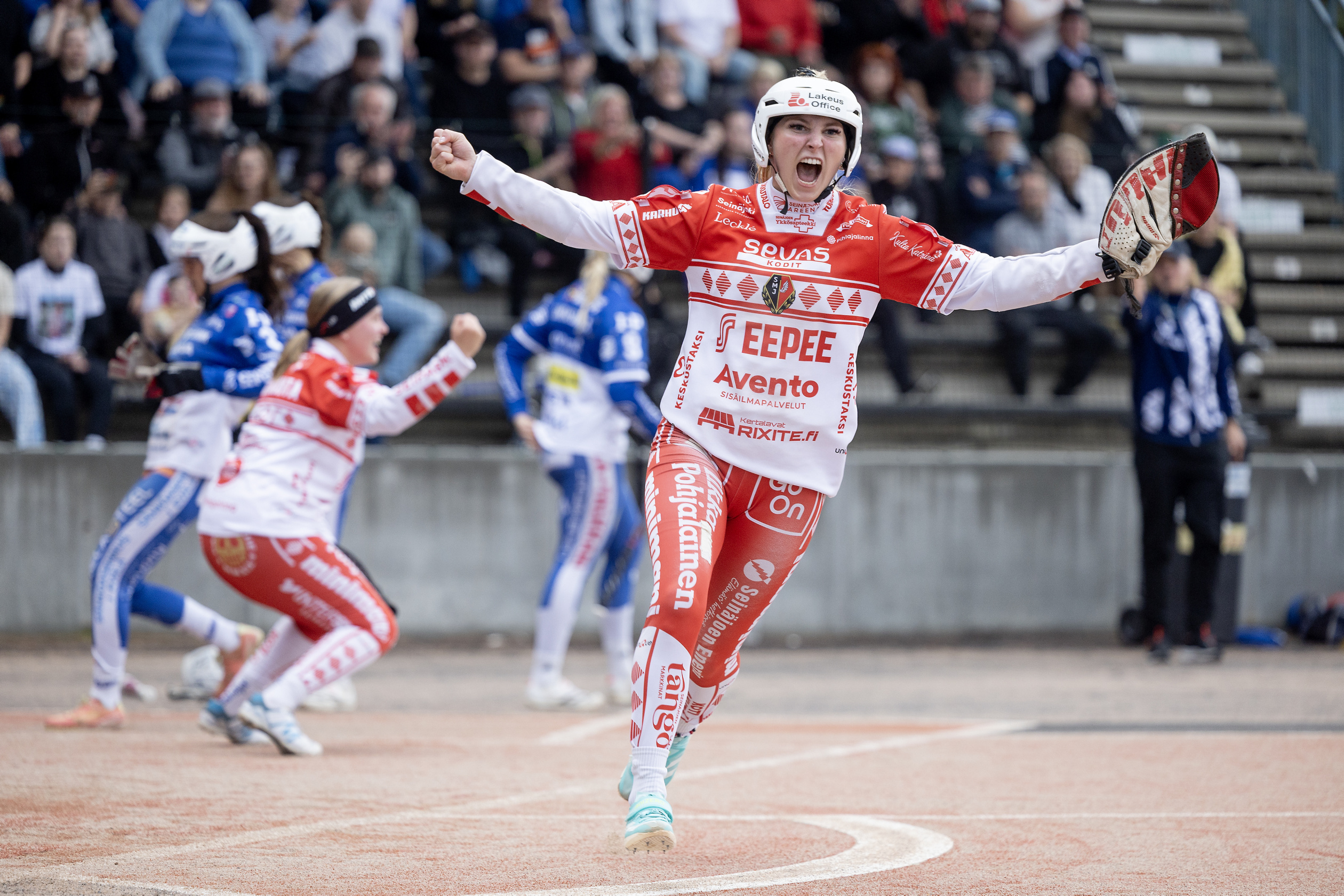 Jussittaret jyräsi naisten talvisuperin mestariksi, Virkiälle pronssia