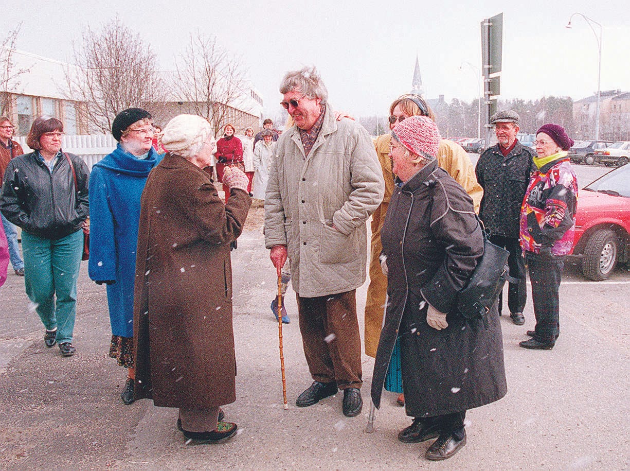 Jotma Eton tie vihittiin käyttöön vuonna 1995. Tuolloin Etto matkusti vihkiäistilaisuuteen kotoaan pääkaupunkiseudulta.