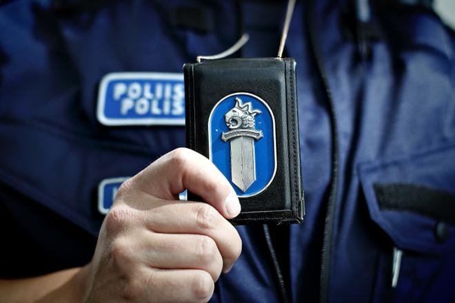 Poliisi kaipaa havaintoja onnettomuudesta, joka sattui Gerbyn Rantatien ja Västervikintien risteyksessä 1. heinäkuuta. Arkistokuva.