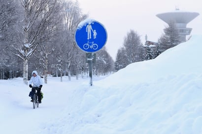 Pyöräilyn edistäminen on muutakin kuin pyöräteiden rakentamista – näihin ratkaisuihin Kuusamossa panostetaan