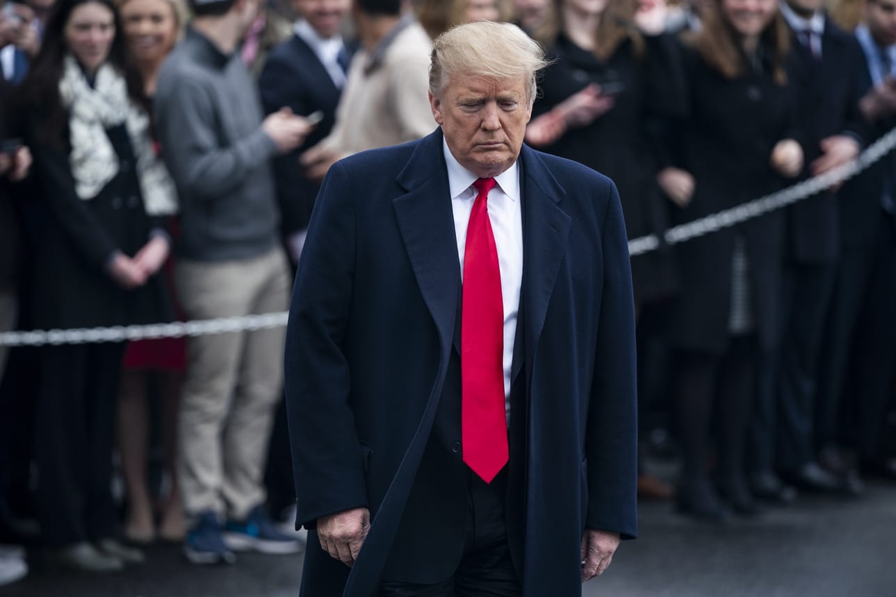 Yhdysvaltain presidentti Donald Trump esiintyi vuoden 1992 elokuvassa muutaman sekunnin cameo-roolissa. Tuolloin hänet tunnettiin suurliikemiehenä.