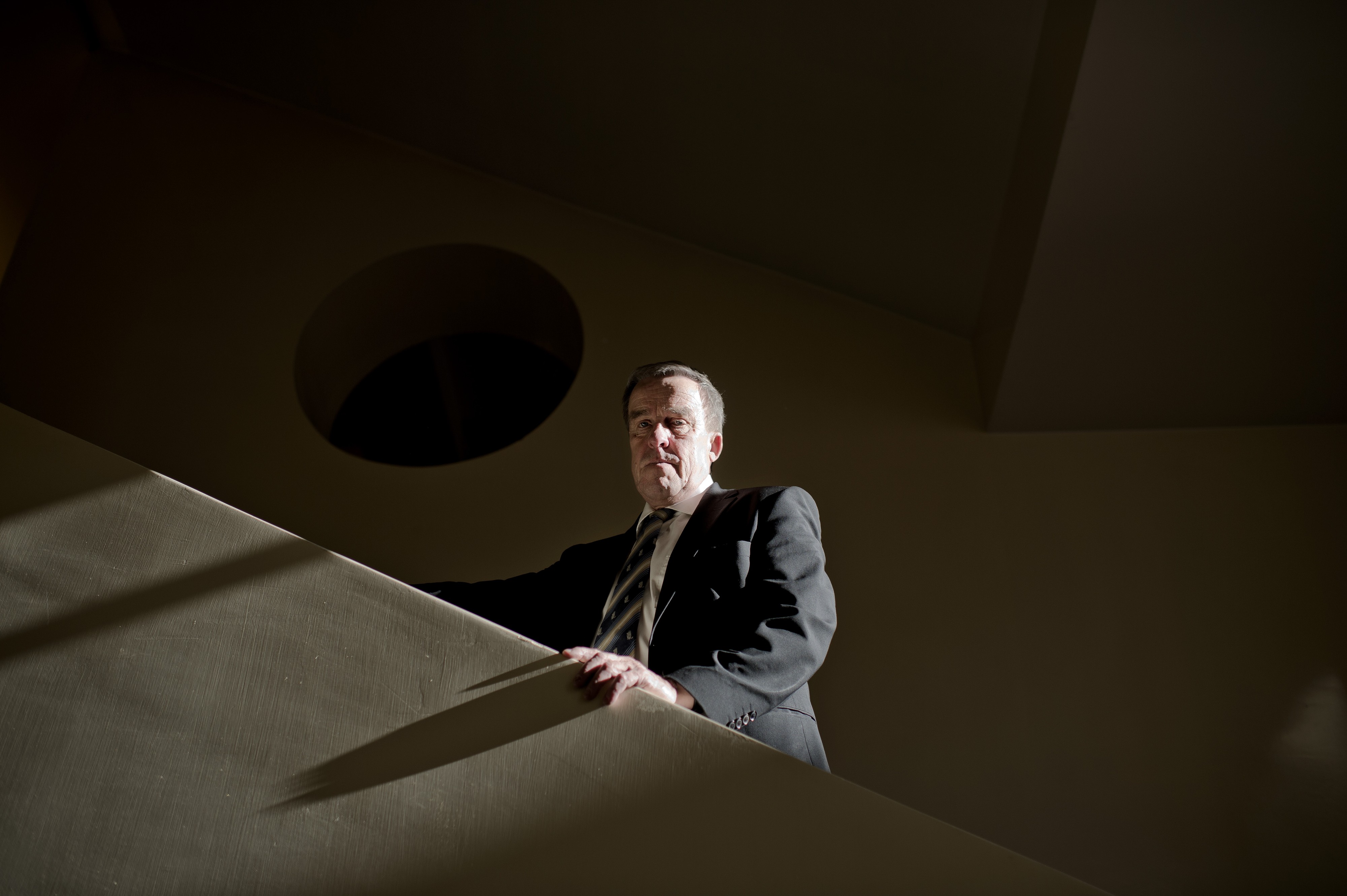 Työ- ja elinkeinoministeriön entinen kansliapäällikkö Erkki Virtasen mielestä huoltovarmuustekijät voisivat toteutua huomattavasti matalammillakin omistusosuuksilla tietyistä yhtiöistä.