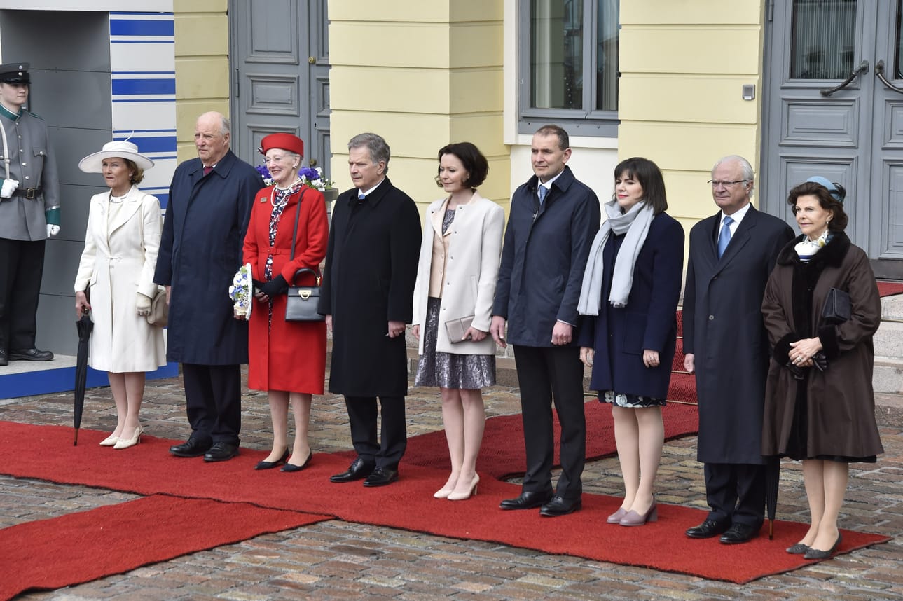 Norjan, Tanskan, Islannin ja Ruotsin johtajien vierailu presidenttipari Sauli Niinistön ja Jenni Haukion luona sujui koleassa ja sateisessa säässä.