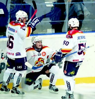 Juhlat pystyssä. Jokerit jatkaa SM-liigan kakkosena.