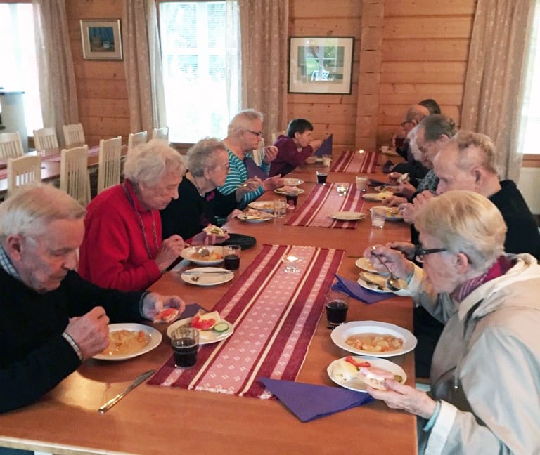 Veteraaniväki teki syysretken lahjoitusvaroilla.
