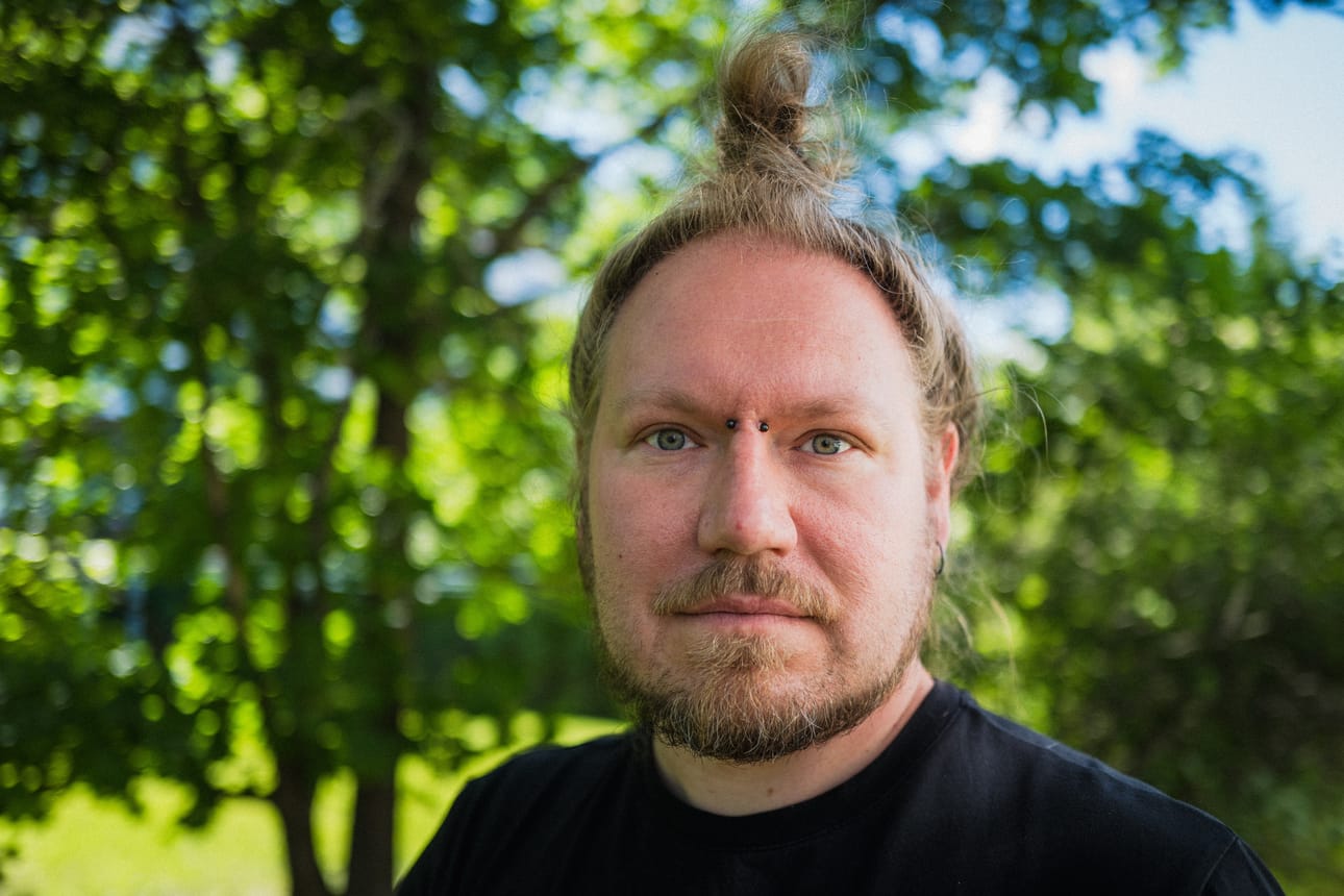 Oulussa asuva valokuvaaja Juuso Haarala pystyttää heinäkuuksi näyttelyn Oulaskankaan sairaalamuseoon.