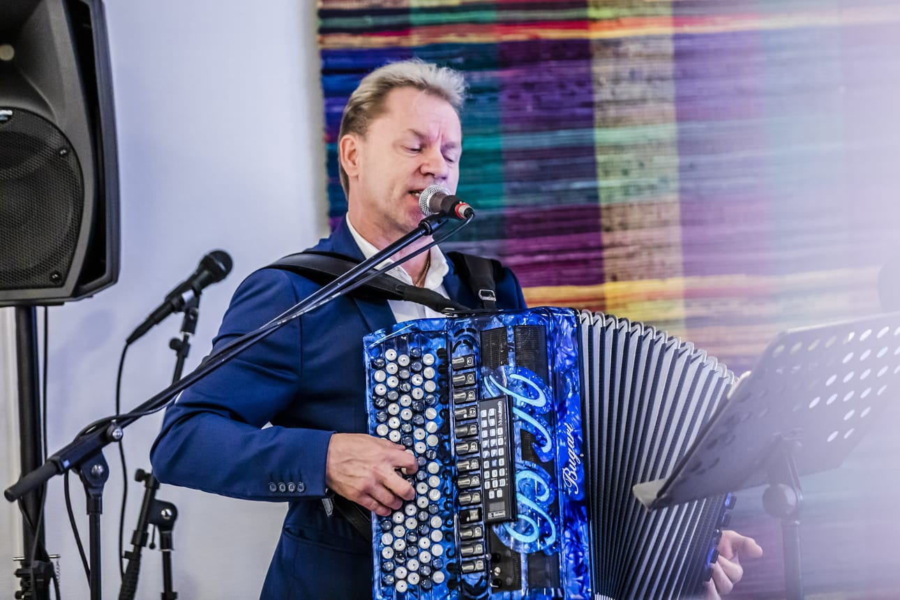 Jukka Lampelalla on edessään sopivan kiireinen keikkakesä.