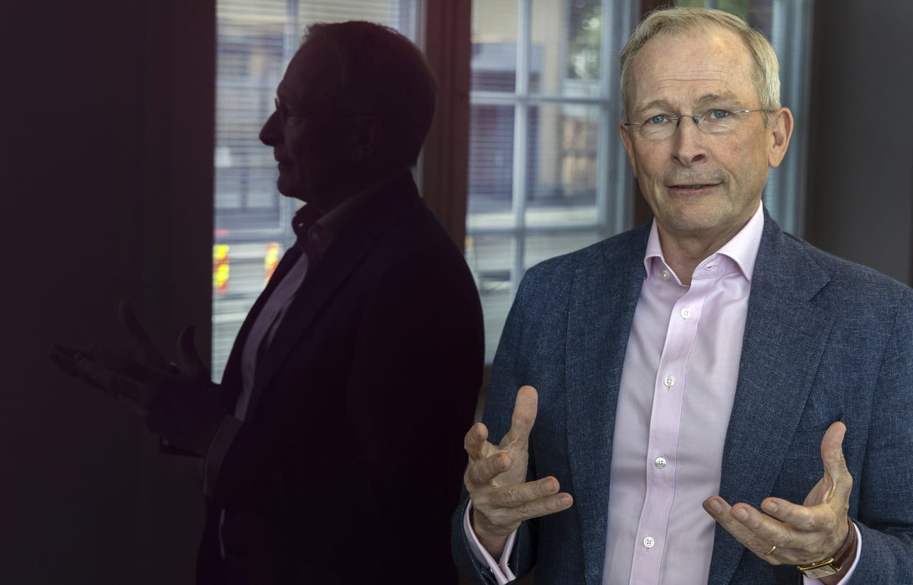 Risto E.J. Penttilä kehittäisi presidentin ja pääministerin yhteistoimintaa suoremman viestinnän suuntaan. Hänen mielestään tasavallan presidentti, pääministeri ja hallituksen keskeiset ministerit voisivat kokoontua aika ajoin keskustelemaan nykyistä laajemmasta asialistasta, joka koskee turvallisuutta ja toimintakykyä.