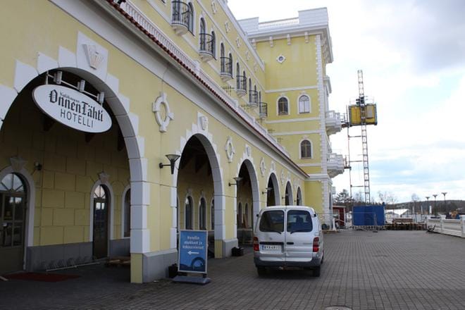 Tuuriin hotelli Onnentähteen on rakentumassa lisää hotellimajoitustilaa jo täksi kesäksi. KUVA: REIJO HEIKKILÄ