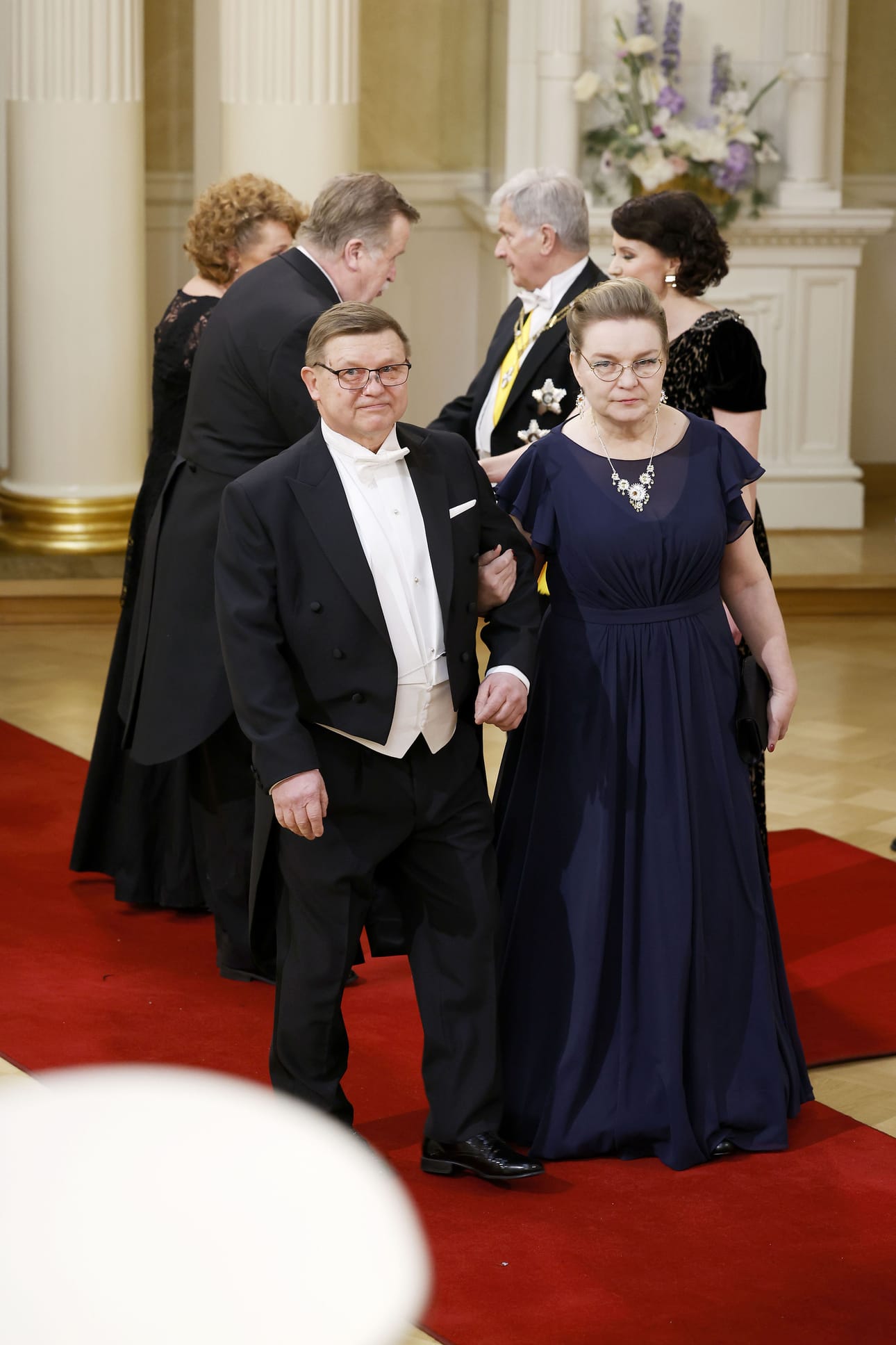 Vuoden linja-autonkuljettaja 2022 Veijo Saarikoski Kempeleestä oli puolisoineen saanut kutsun Linnaan.