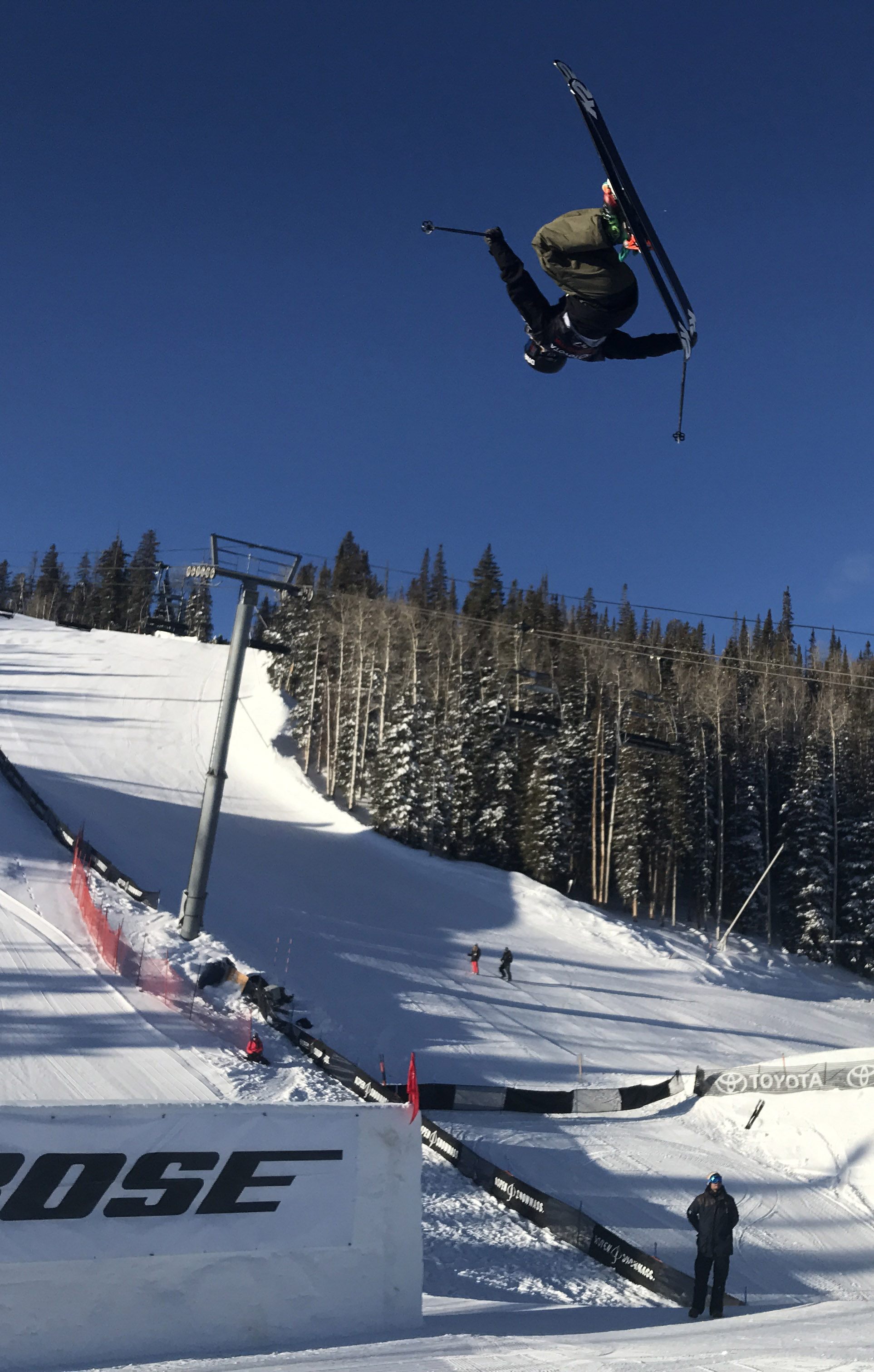 Joona Kangas Yhdysvaltain SnowMass Cup-kisassa kuukausi sitten.