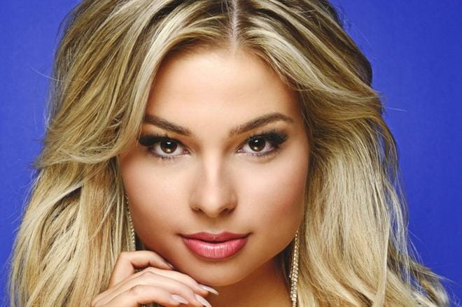 Vaasalaislähtöinen Essi Unkuri kilpailee Miss Suomi -kilpailun finaalissa. Kuva: Nadi Hammouda