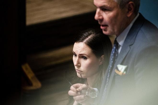 Sanna Marin (SD.) ja Pekka Haavisto välikysymyskeskustelussa. KUVA: JOEL MAISALMI