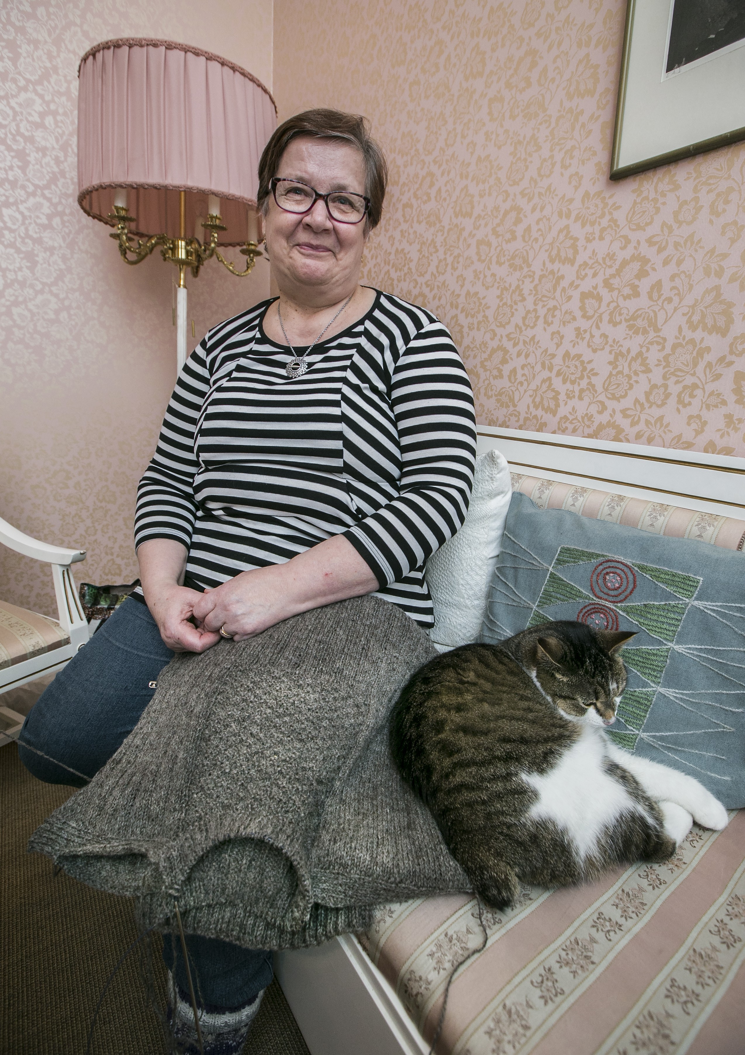 Liisa Iljana on neulonut luotolaisen nopeimmillaan kahdessa viikossa ja päivässä.
