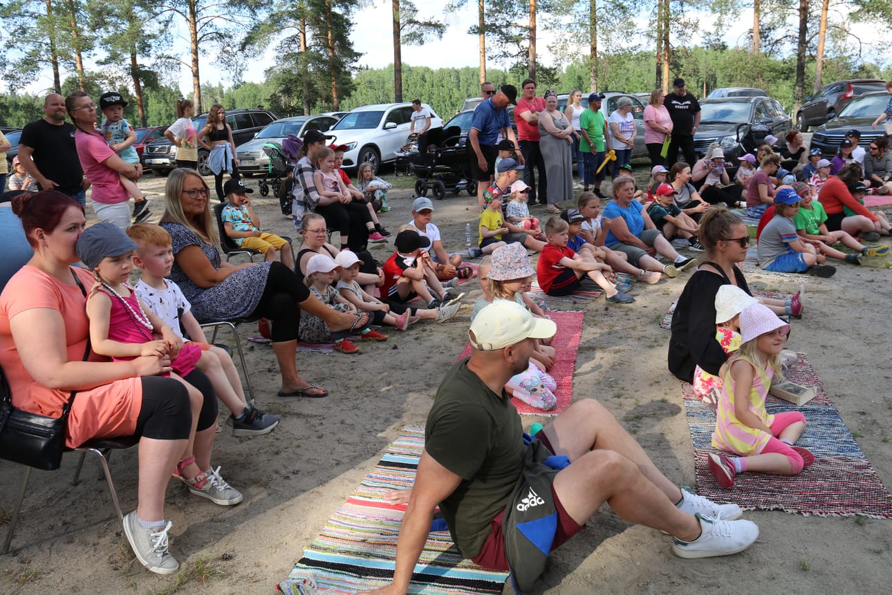 Viime vuonna teatteria katsottiin rennosti räsymatoilla.