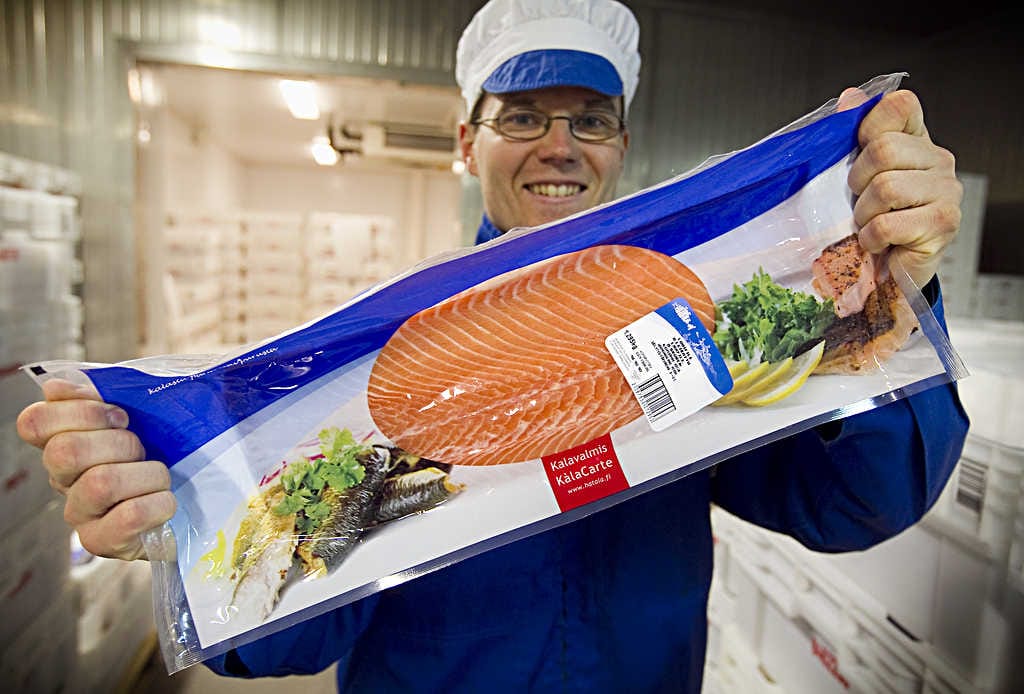 Lohi pääsee tulevaisuudessa Hätälän pakettiin uuden fileerauslinjaston kautta.