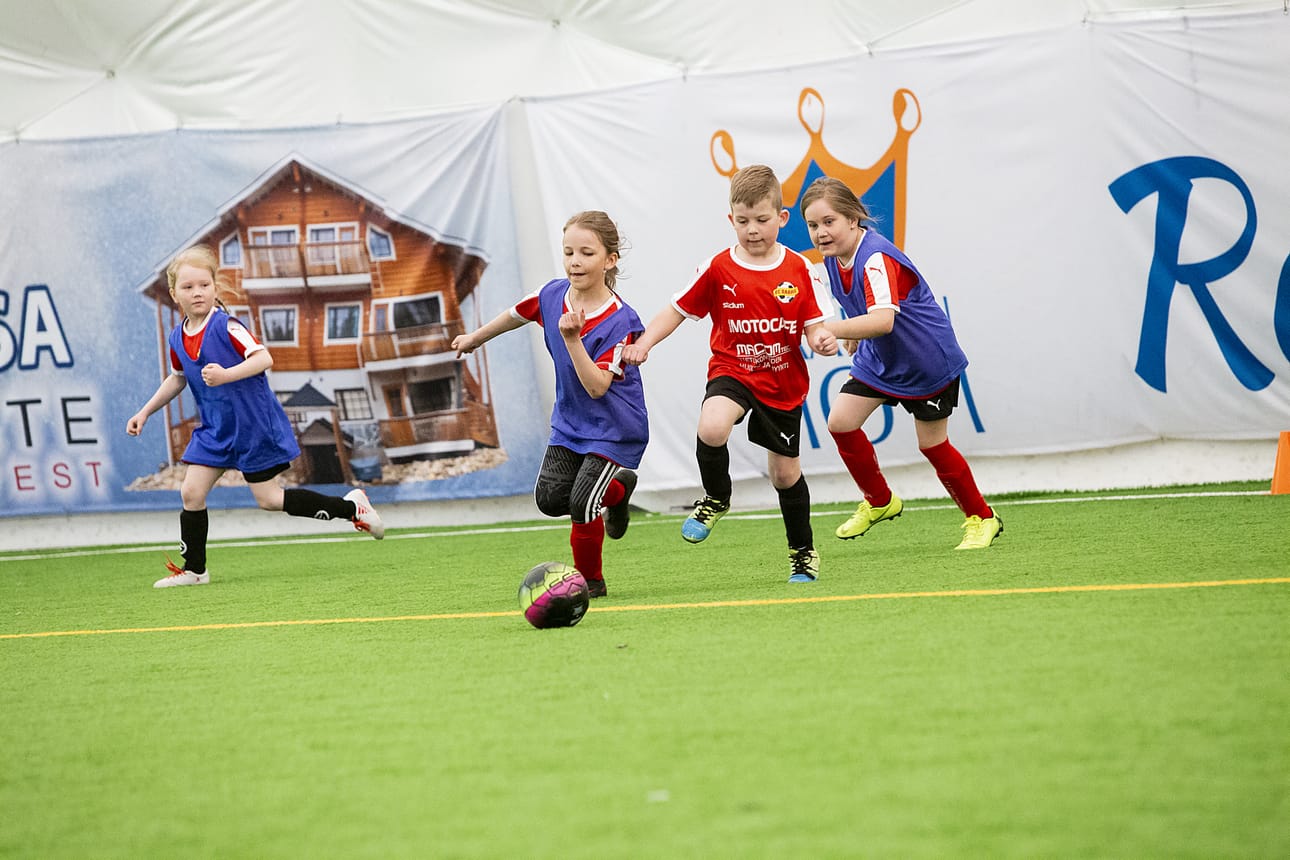 FC Raahen jalkapallotoimintaan voi tutustua Futisstartissa joulukuussa.