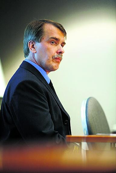 Jyrki Landstedtin työpaikka pysyy jatkossakin Porissa, jossa lääninhallituksella on pieni yksikkö.