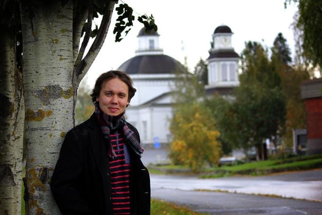 Raamatun opettaja Lasse Pesu Suomen Raamattuopistolta käsittelee syvältä usein kipeää aihetta, miksi Jumala ei vastaa rukouksiin toukokuisessa Sydänten illassa 23.5. klo 18.30 Alajärven kirkossa. ARKISTOKUVA: JOHANNA KATAJA