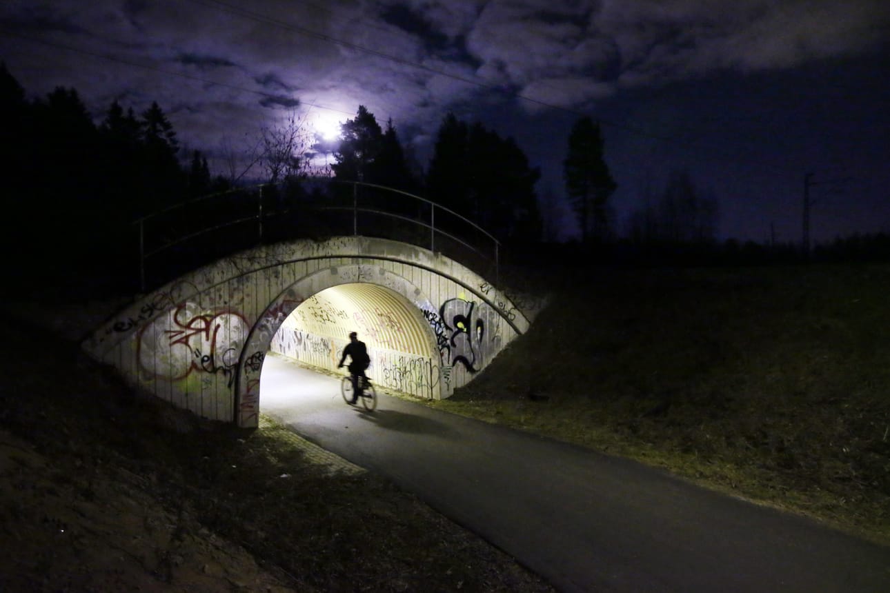 Iltojen pimetessä monet ilmoittavat puutteellisesta valaistuksesta vikatietojärjestelmään.